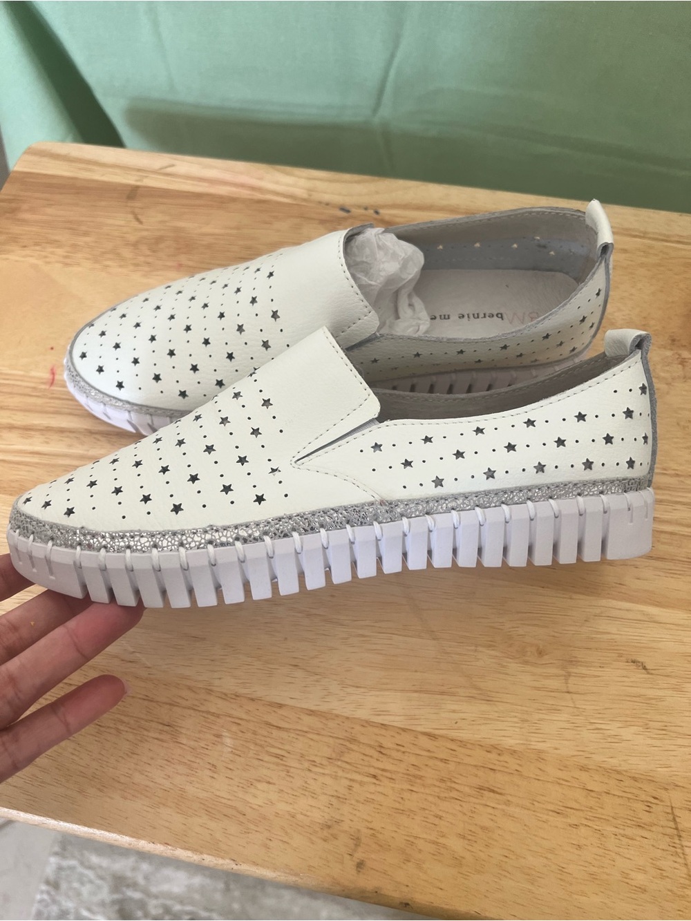 bernie mev. White Star-Perforated Slip-On Mules with Silver Glitter Trim